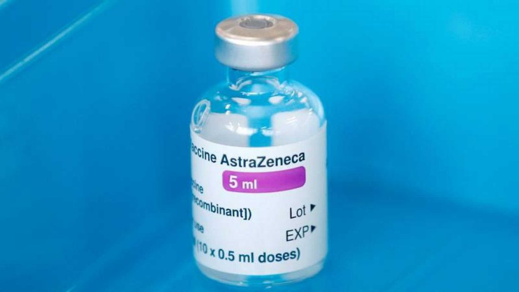 Expertos de OMS avalan la vacuna de AstraZeneca para los mayores de 65 años