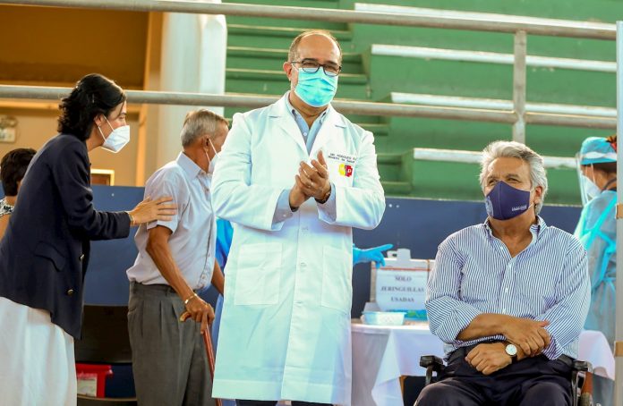 Renuncia el cuarto ministro de Salud de Ecuador, tercero desde la pandemia