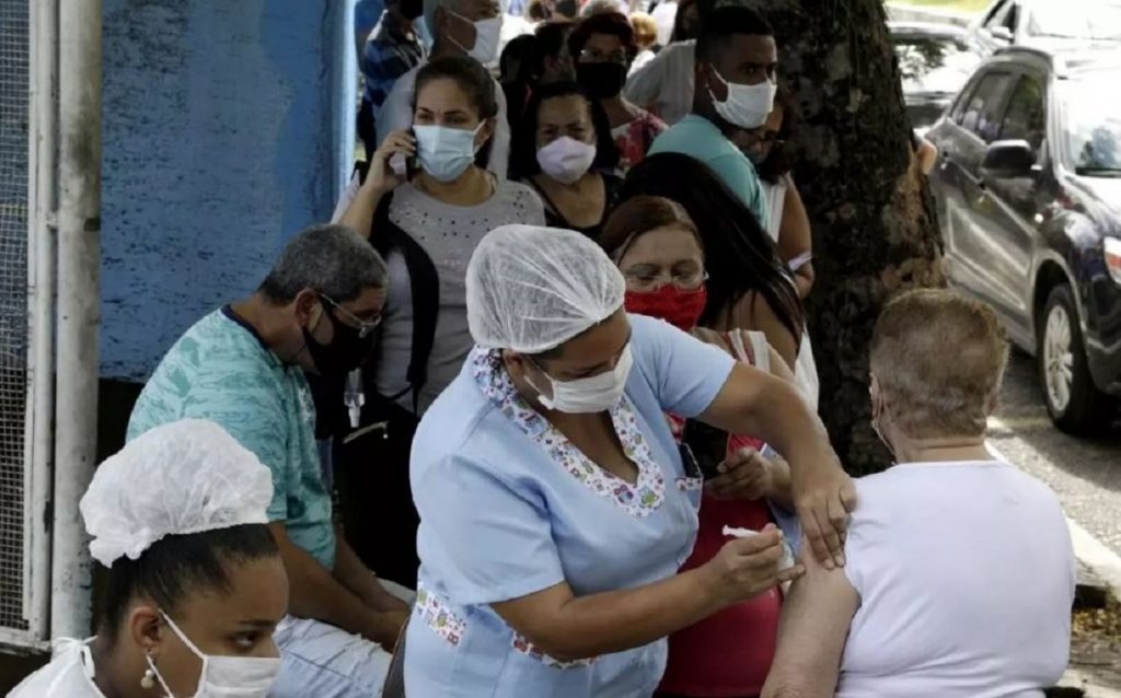 La OPS expresa su "preocupación" por alza de casos de COVID-19 en Brasil