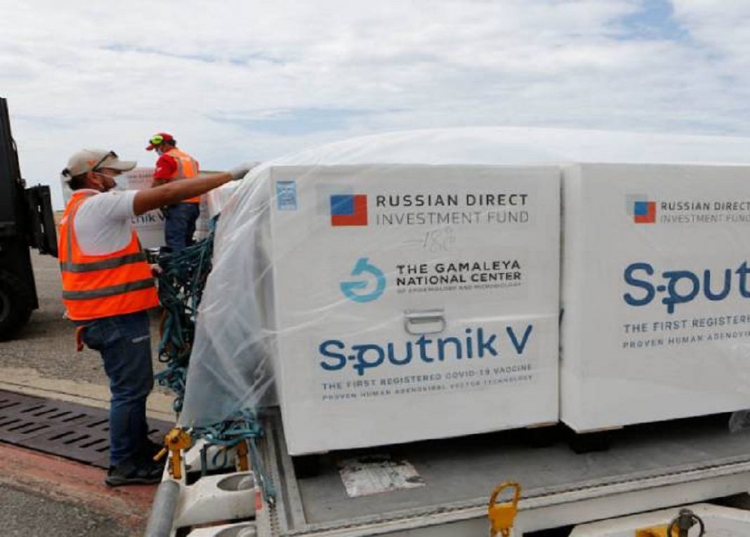 Rafael Veloz: el chavismo debe presionar a Rusia para que envíe la segunda dosis de Sputnik V