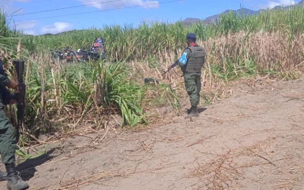 Reportado aterrizaje forzoso de avión Tucano entre Mariara y San Joaquín, tripulantes ilesos