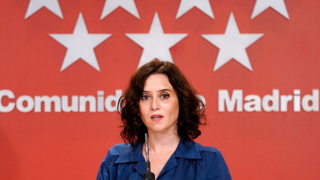 Presidenta regional de Madrid dimite y convoca elecciones anticipadas