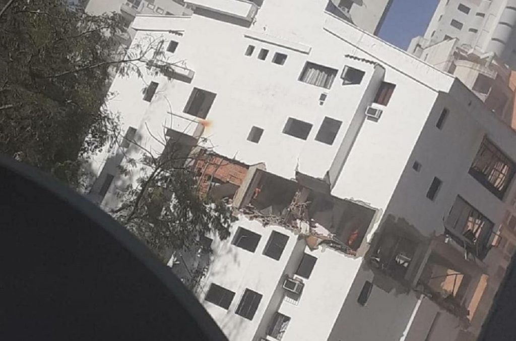 Cuatro heridos durante explosión en la urbanización El Bosque