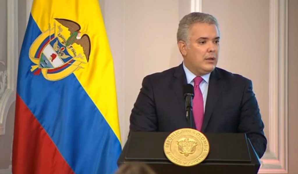 Duque firma decreto que crea Estatuto de Protección de migrantes venezolanos