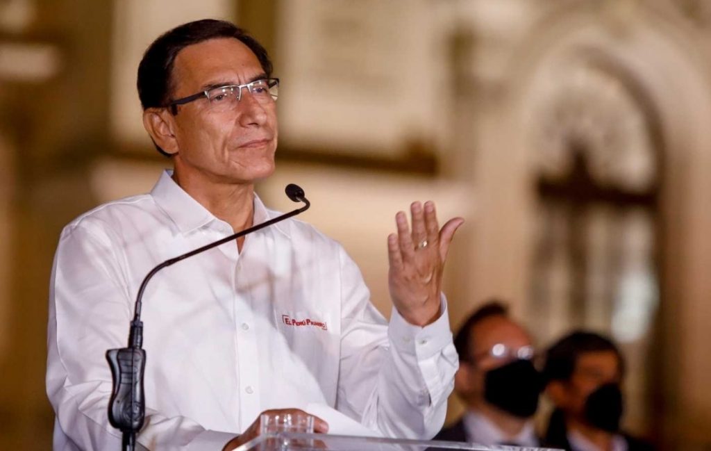 Expresidente Vizcarra sorprendido por pedido fiscal de prisión en su contra