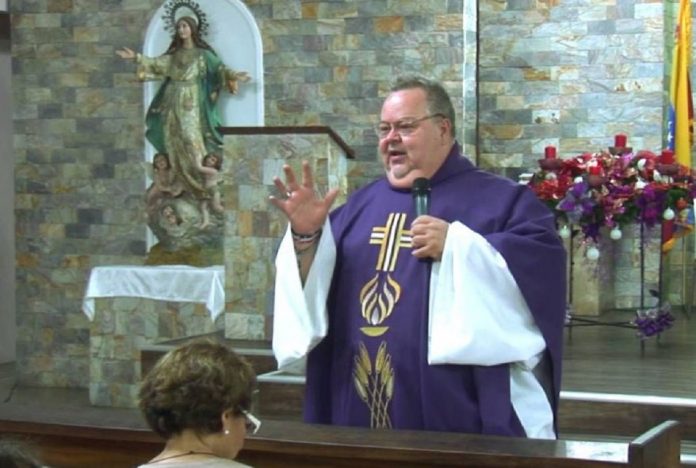 Monseñor Roberto Sipols: No es un capricho cerrar las iglesias, hay que cuidarse
