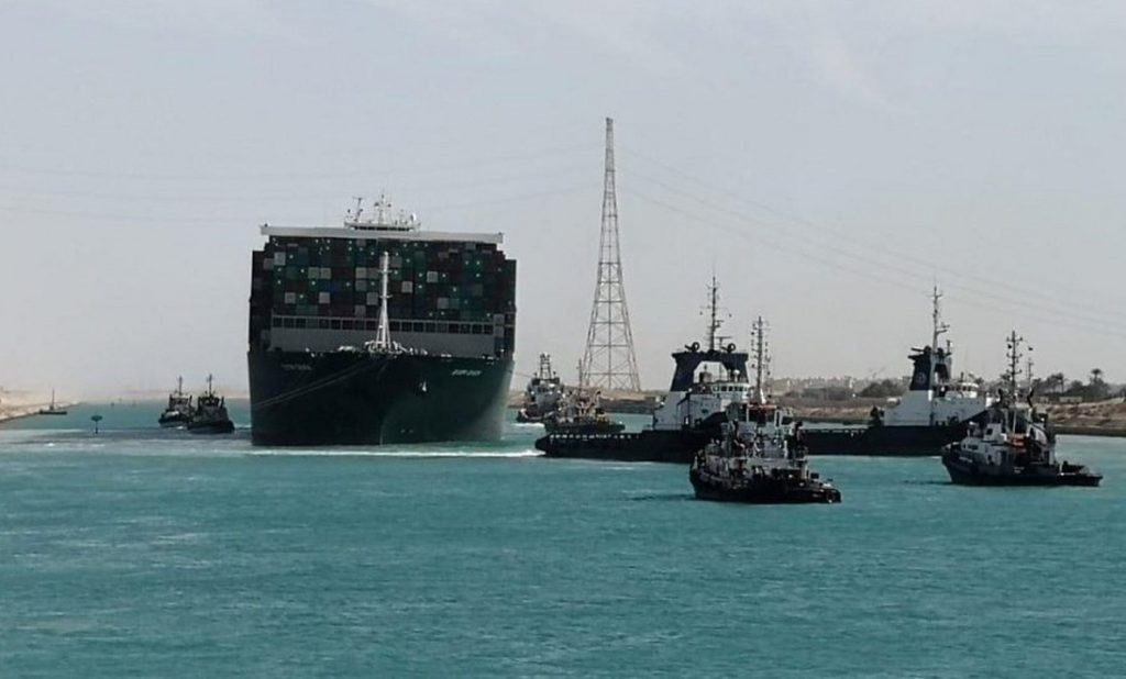 Se reanudó el tráfico en el canal de Suez, tras ser desencallado el "Even Given"