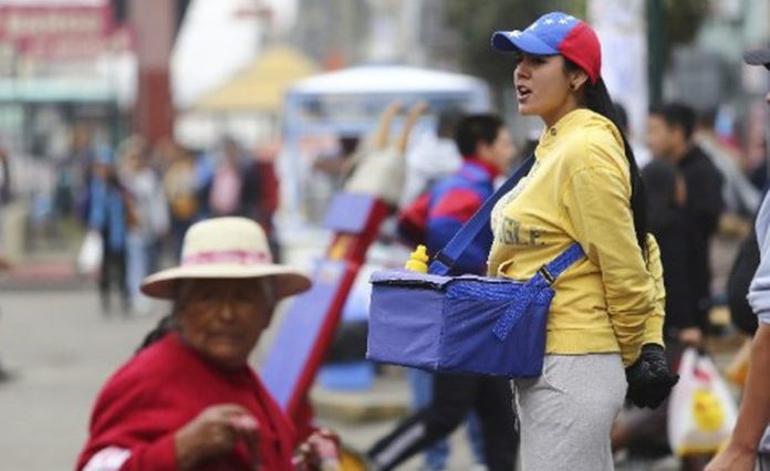 Dos de cada tres venezolanos están en una situación vulnerable en Perú, señala Acnur