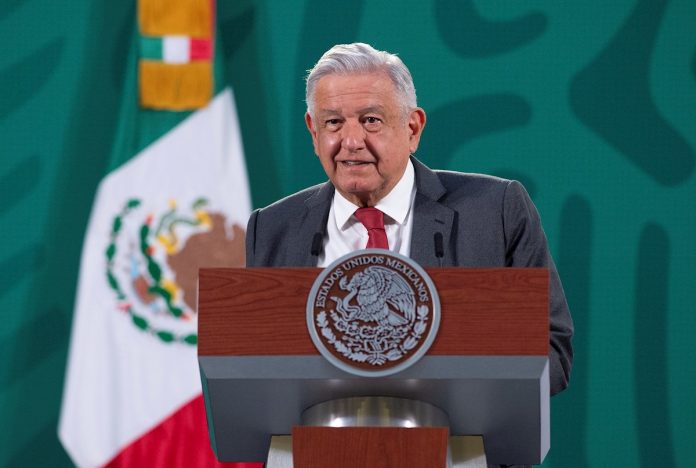 López Obrador afirma que México seguirá conteniendo la migración