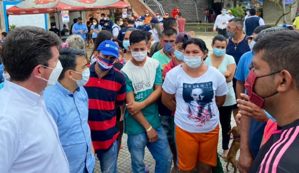 Ministro de Defensa colombiano y Misión Internacional evalúan crisis de desplazados por conflicto en Apure