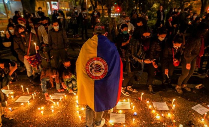 Bruselas pide un diálogo inclusivo para resolver la crisis en Colombia