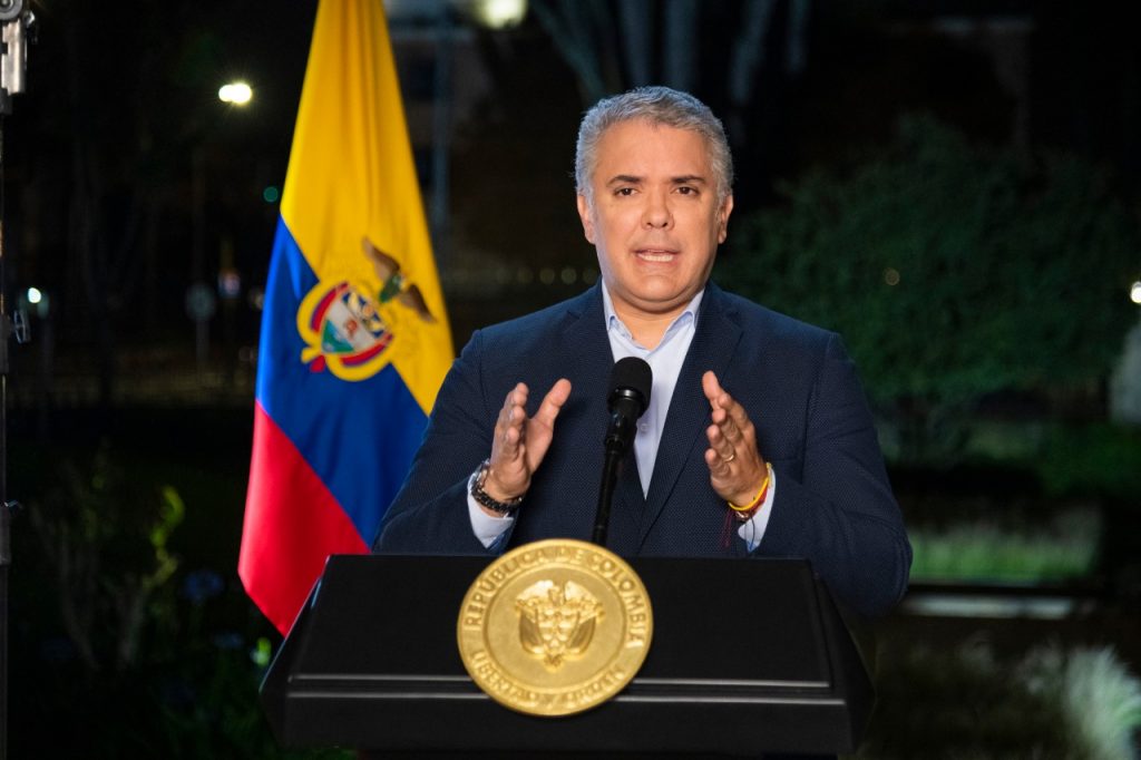 Iván Duque ordena máximo despliegue militar para contener la violencia en Cali