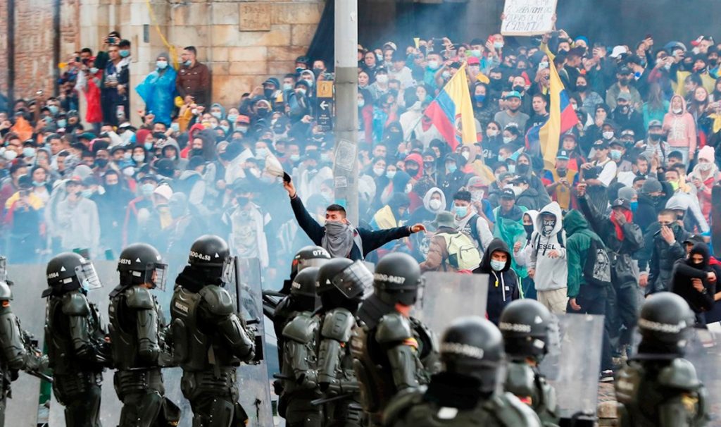 Defensoría del Pueblo colombiana contabilizó al menos 16 muertos en seis días de protestas