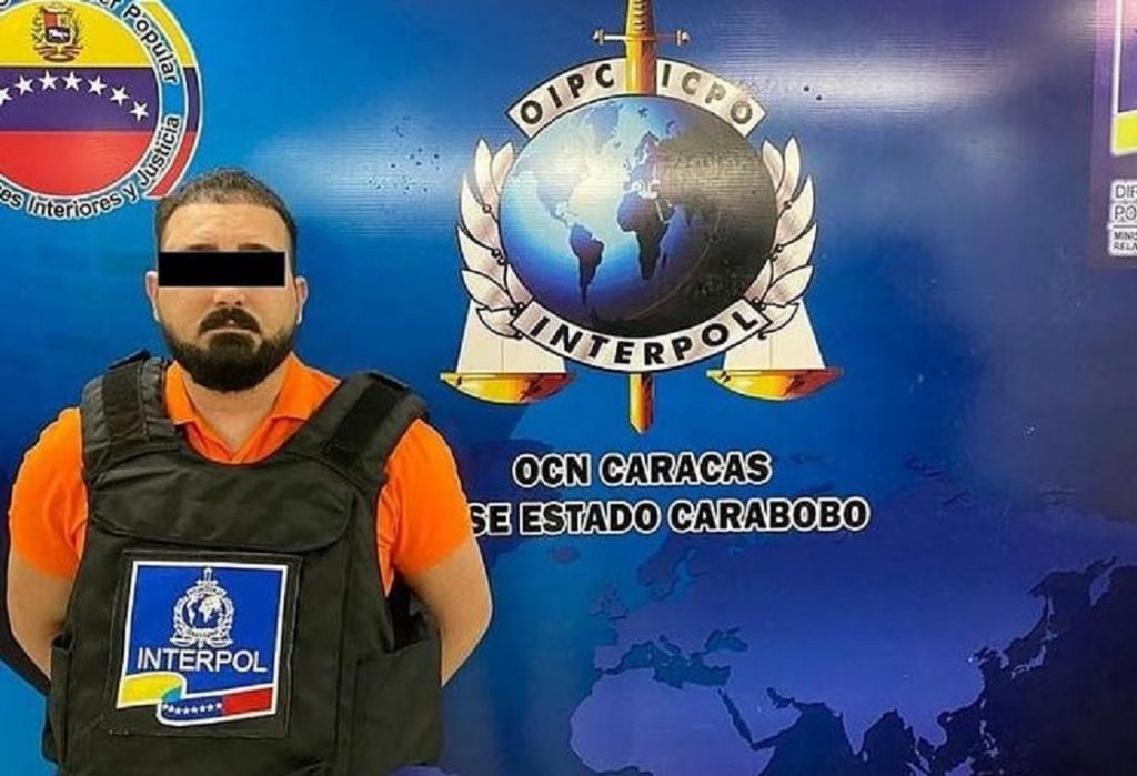 Detenido sujeto con notificación roja de Interpol por presunta violencia sexual