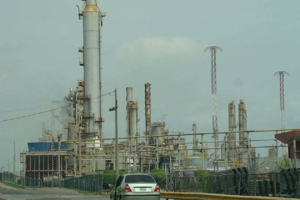 Pdvsa prevé reactivar El Palito entre finales de junio y mediados de julio