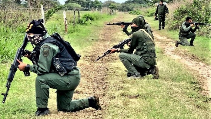 Fundaredes: Continúan desaparecidos dos militares que combatieron contra las FARC
