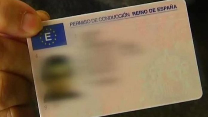 ABC: La Policía española detiene a más de 500 venezolanos por conducir con carnets falsos