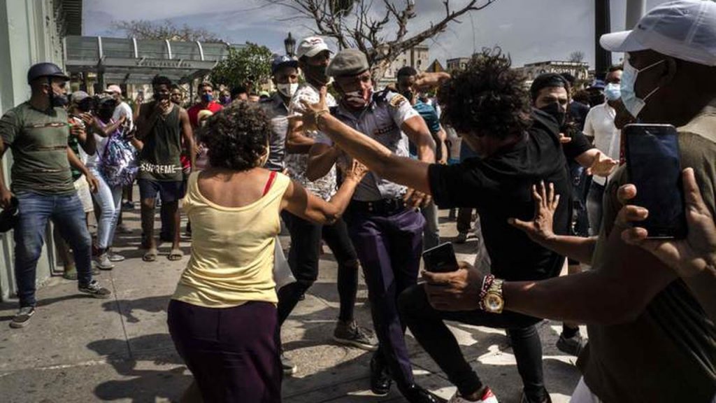 Congresistas de seis países piden sancionar a cómplices de la represión en Cuba