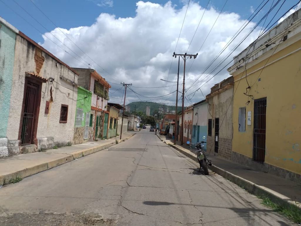 Vecinos de San Blas exigen vacunas