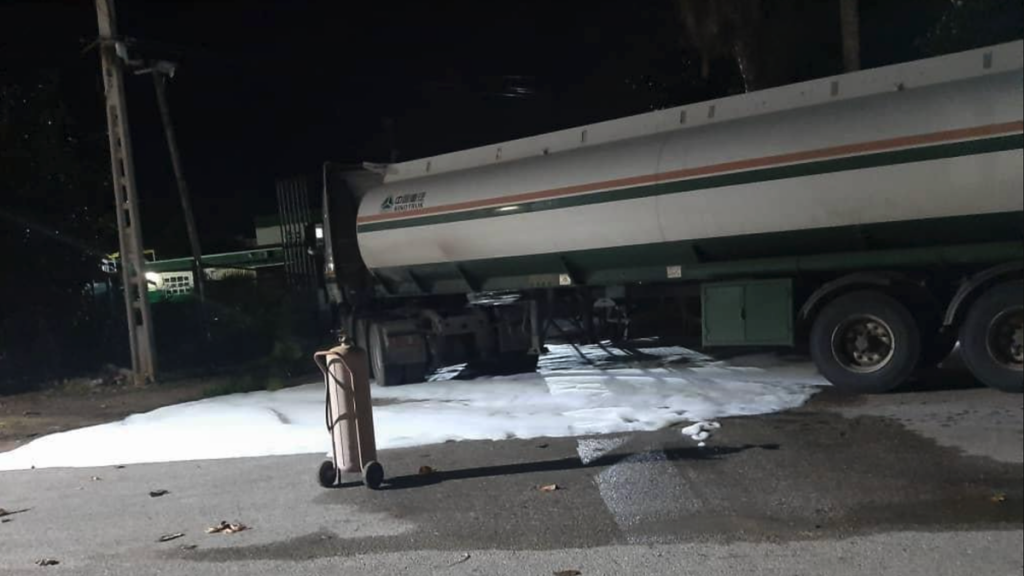 Un camión derrama por accidente 11 mil litros de gasolina en Varadero