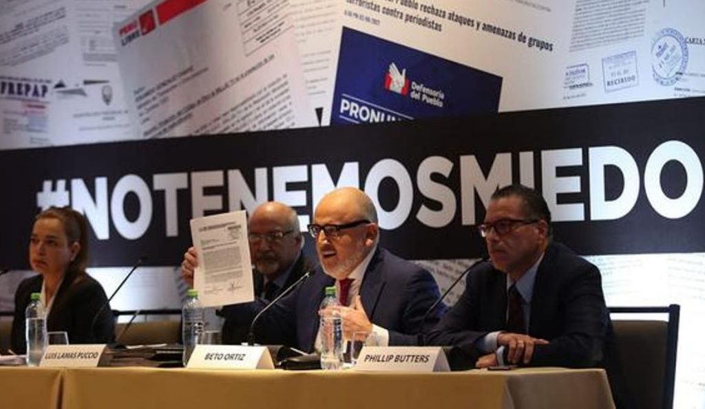 Periodistas de una televisora peruana acusan a Castillo de amenazar la libertad de expresión
