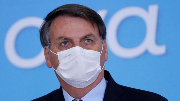 Bolsonaro defiende a quienes no quieren vacunarse contra la COVID-19