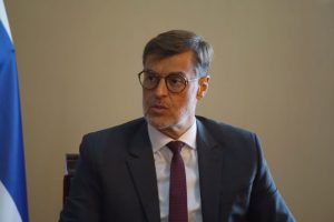 El nombramiento de Félix Plasencia al frente del recién creado Ministerio del Poder Popular para Relaciones y Comercio Exterior marca su regreso a la conducción de la diplomacia venezolana. Se trata de un funcionario con más de tres décadas de trayectoria en el servicio exterior, quien ya ocupó la Cancillería entre 2021 y 2022 y ha desempeñado diversos cargos dentro y fuera del país