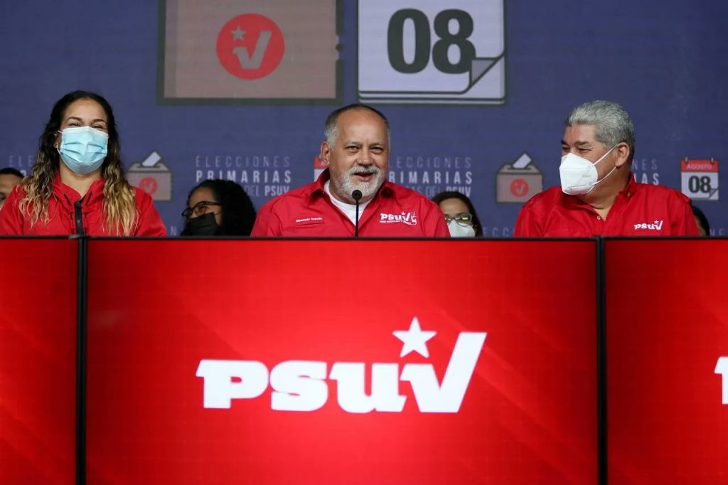 Cabello dice condenar la corrupción en las filas chavistas y expulsa a funcionarios detenidos