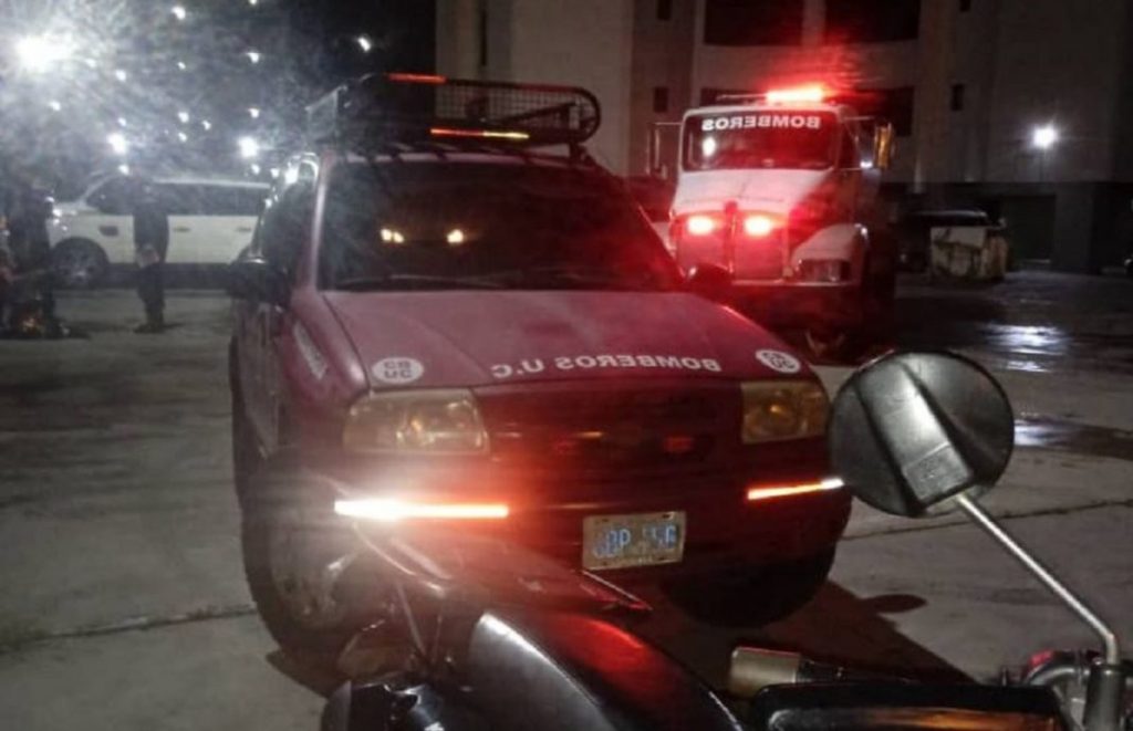 Cuerpos de bomberos sofocaron incendio en conjunto residencial de La Granja
