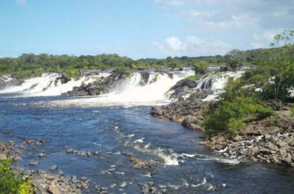 Victimario arrojó el cadáver de una mujer en el río del parque Cachamay en Bolívar