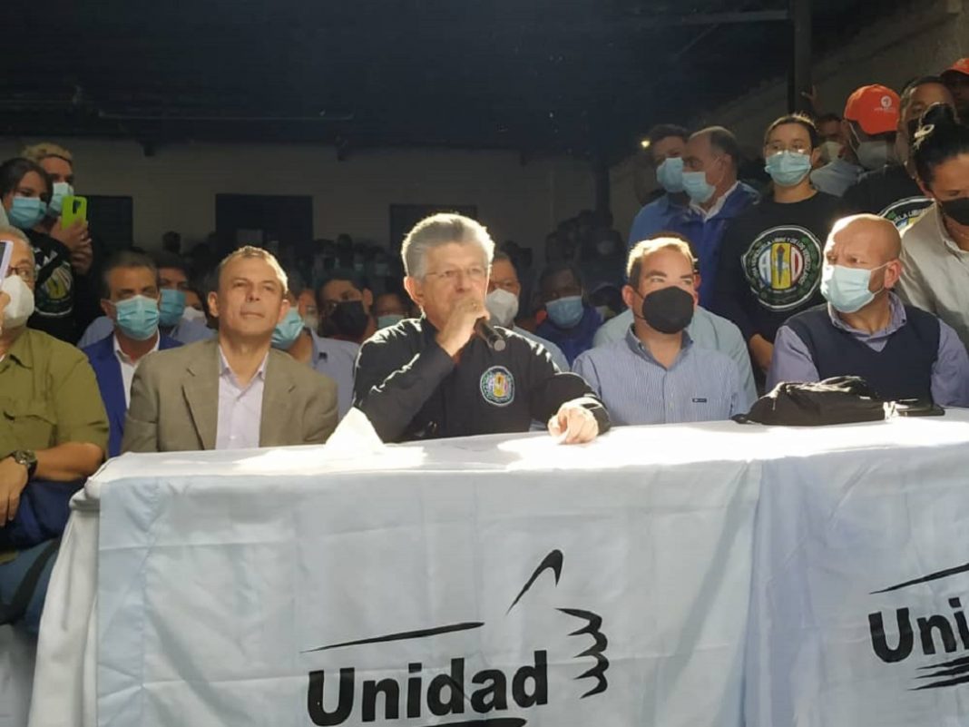 Ramos Allup: La oposición decidió ir a elecciones tras escuchar a sus militantes