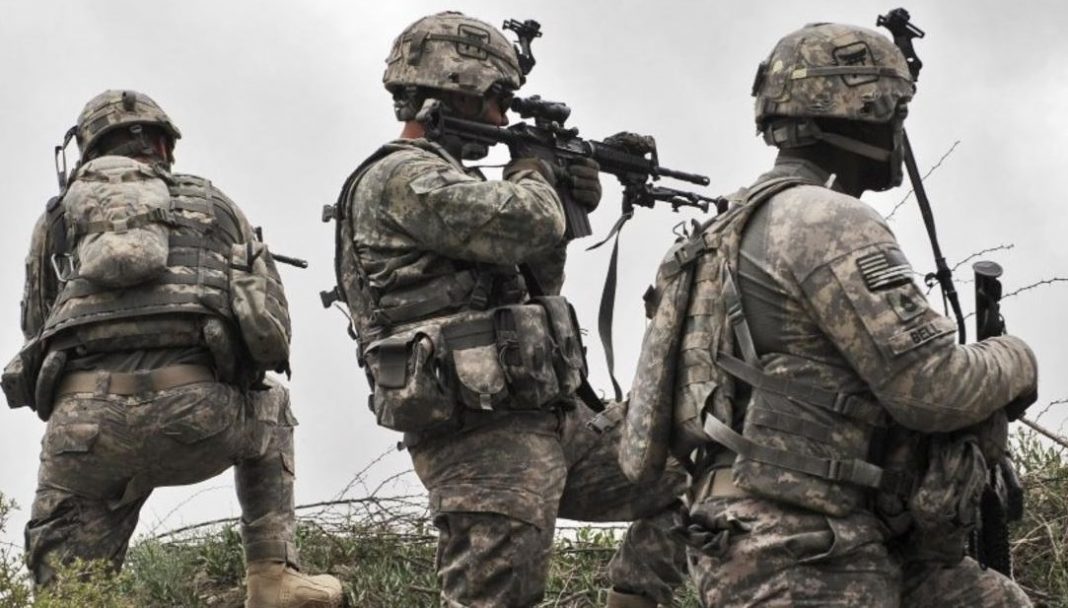 Biden despliega 5 mil militares en Afganistán para enfrentar avance talibán
