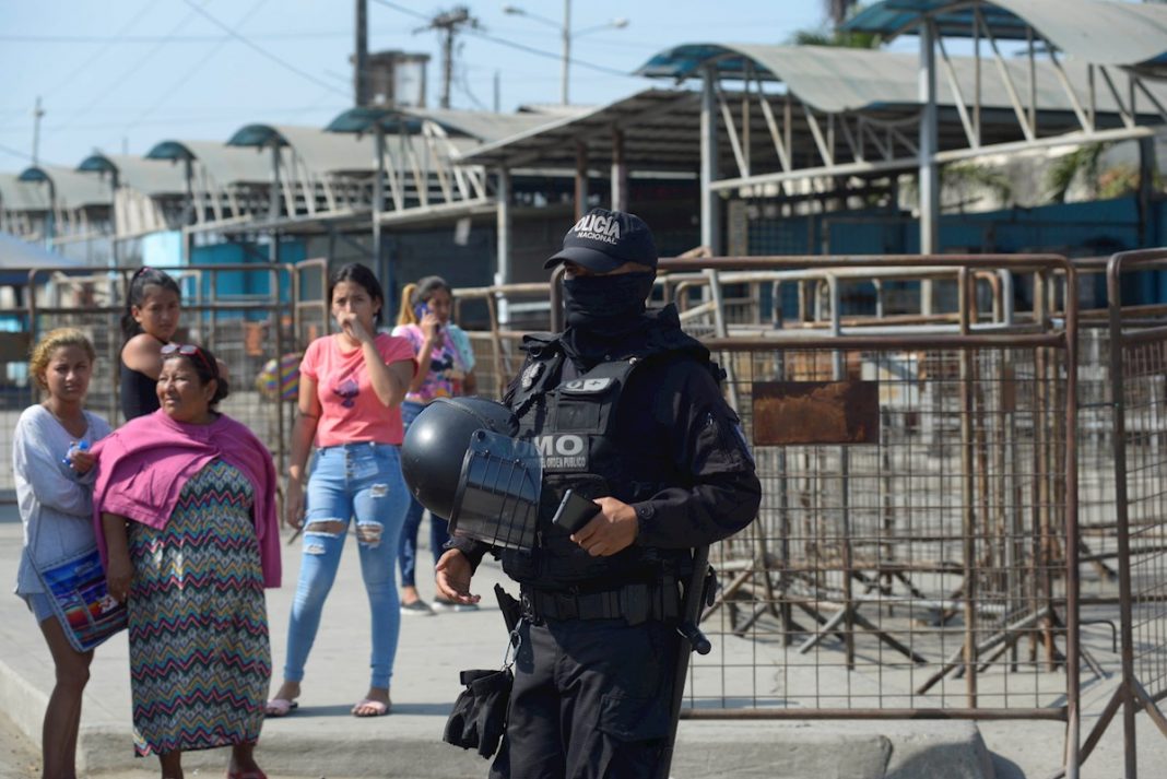 Presidente de Ecuador informa 116 muertos y 80 heridos en cárcel de Guayaquil