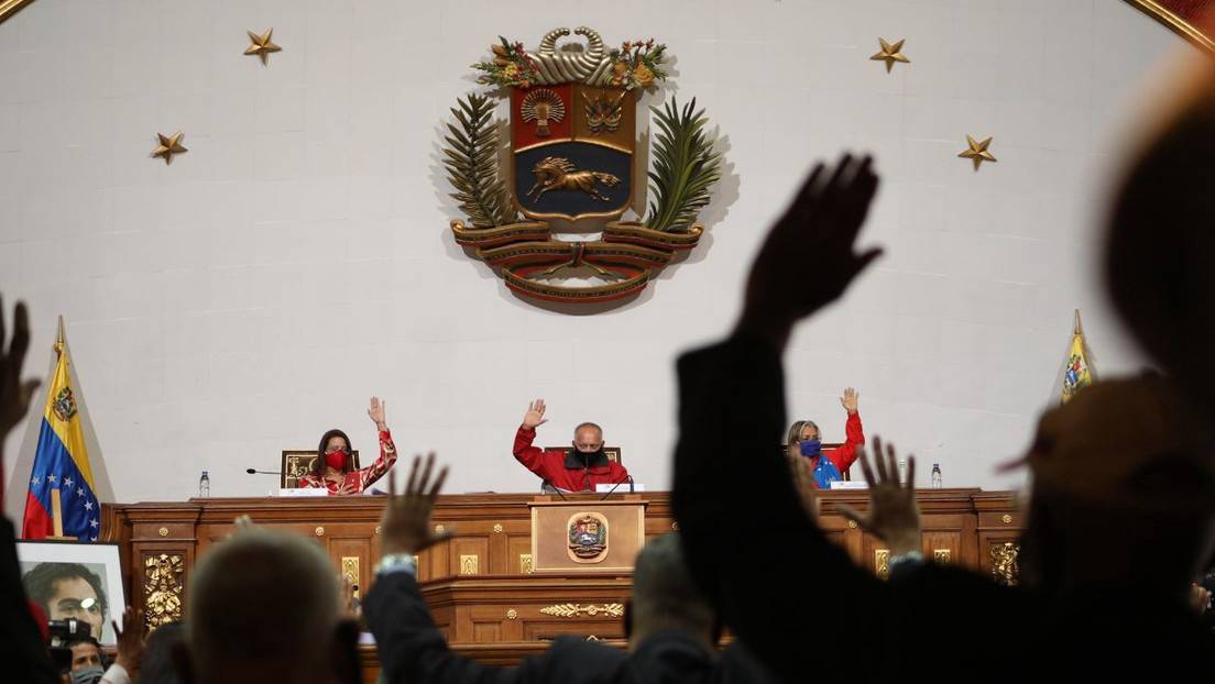 Diputado opositor pide aprobar ley de inversiones propuesta por el chavismo