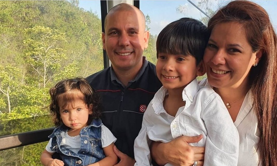 Rescatada en altamar familia desaparecida en Higuerote