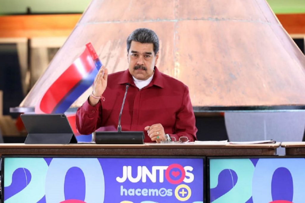 Maduro dice que Duque conspira contra el diálogo de Venezuela