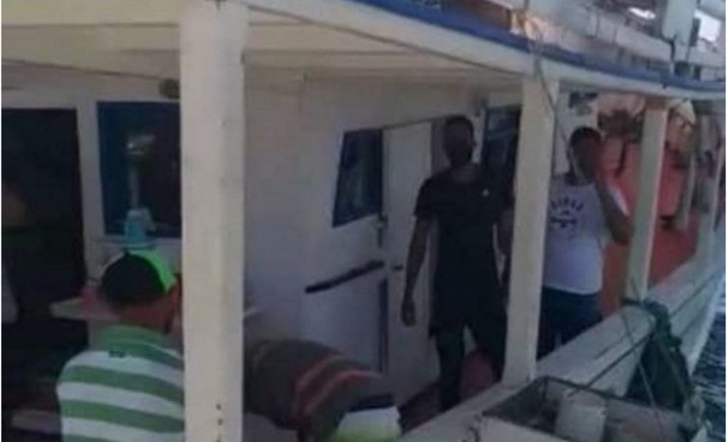 Trasciende lista de 22 rescatados en naufragio de “Don Rafa Junior”, una persona falleció