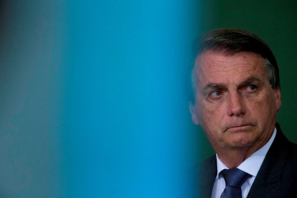 Bolsonaro ante la Justicia y rebrote en Chile, caras de la COVID en América