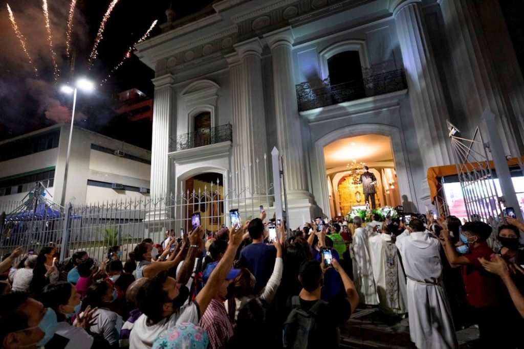 Fieles piden a José Gregorio Hernández por la reconciliación de Venezuela