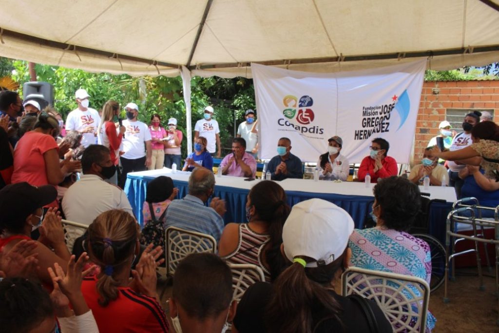 Jornada de atenciòn integral benefició a mil 600 personas en Colinas de González Plaza