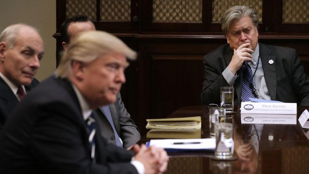 Comité que investiga el asalto al Capitolio declara a aliado de Trump en desacato