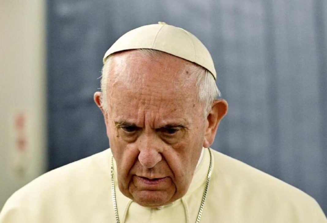 El papa francisco aboga