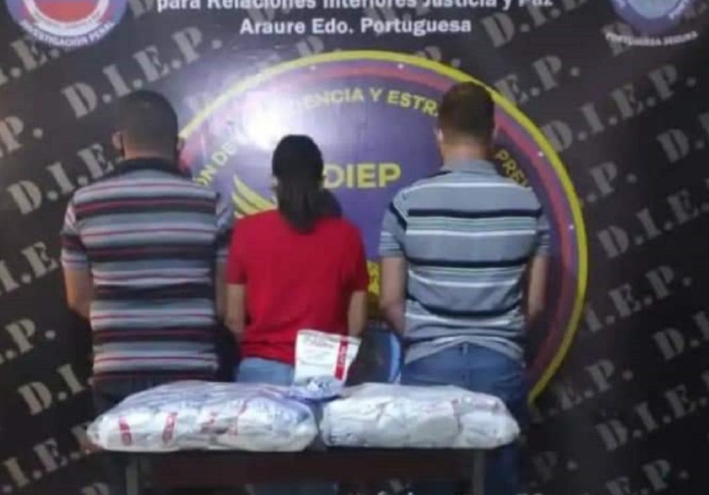 Detenida Jefa de Alimentos Cojedes con más de 450 bultos de leche para los CLAP
