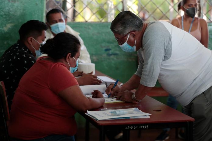 Abiertos los centros de votación para elecciones generales de Nicaragua