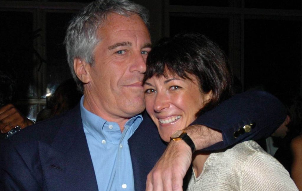 Supuesta víctima de Jeffrey Epstein implica a Ghislaine Maxwell en los abusos