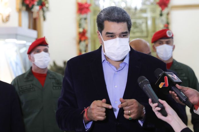 Nicolás Maduro promete apoyar a los gobernadores opositores electos