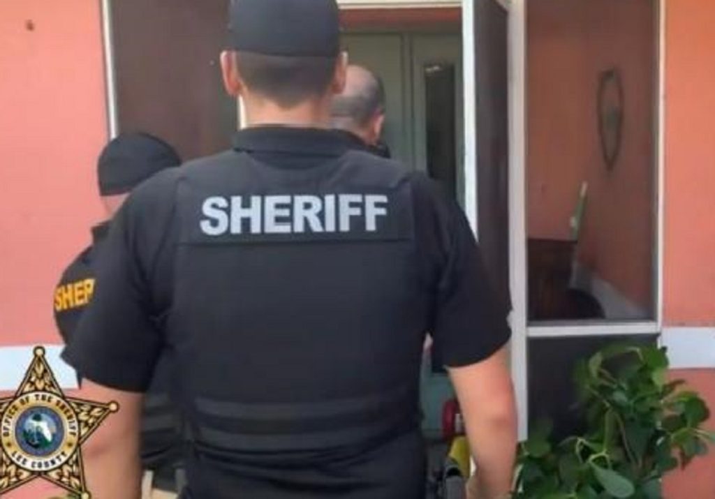 Acusan a un joven de 13