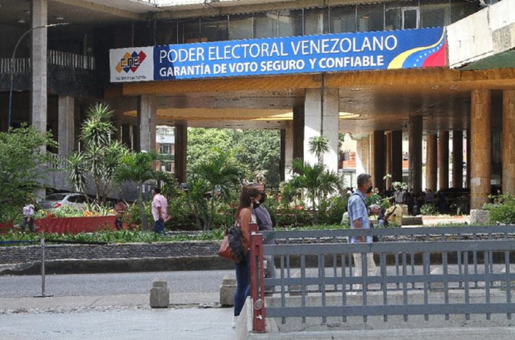 Súmate insta a nueva directiva del CNE a mejorar condiciones para las votaciones