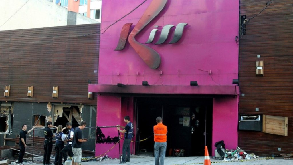 Supremo de Brasil ordena prisión para condenados por incendio con 242 muertos