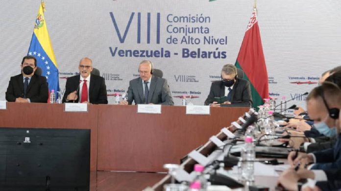 Venezuela y Bielorrusia promueven la cooperación económica y productiva mutua
